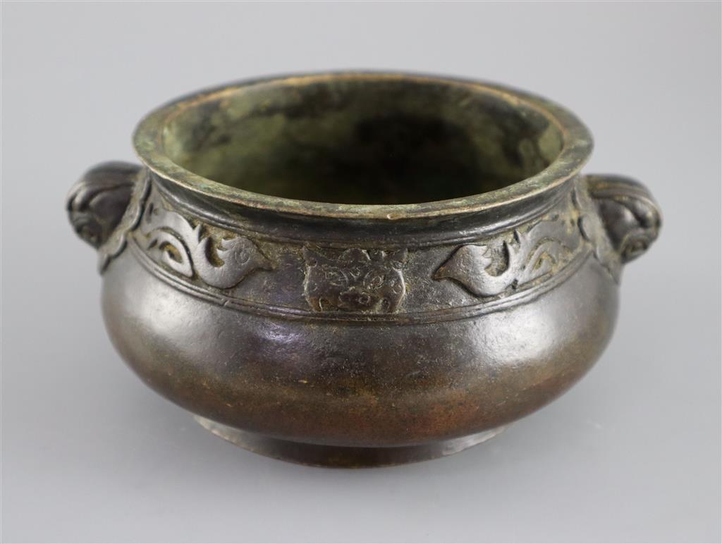 A Chinese bronze gui censer, Xuande mark but later, 16.5cm wide